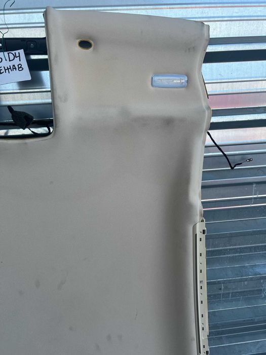 Бежов мек таван Audi A8 D4 комплект с колонки сенници и дръжки