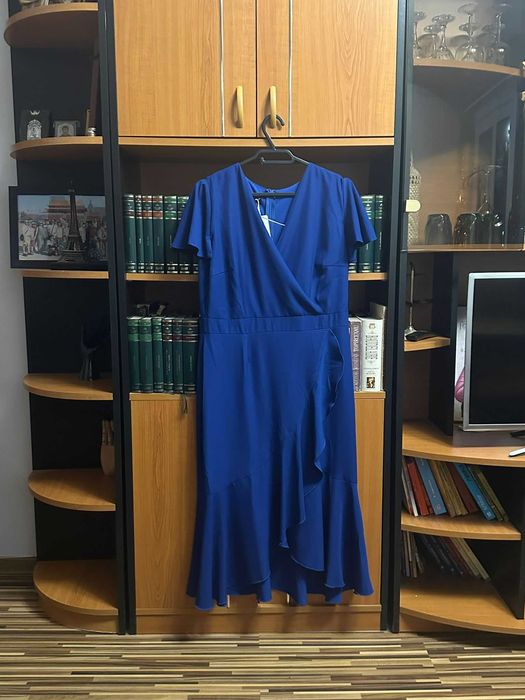 rochie NOUA CU ETICHETA triplu voal albastra ocazie revelion 2025