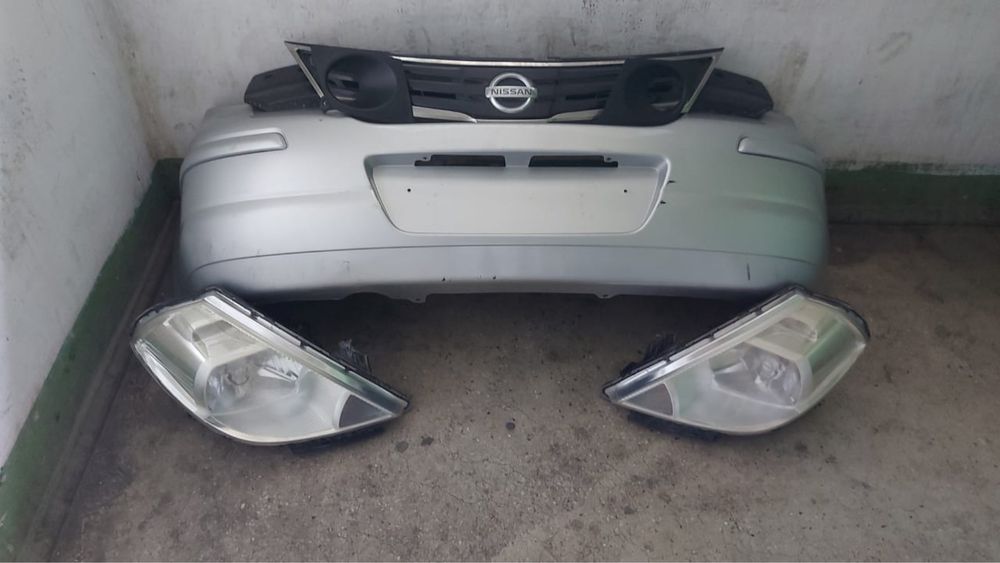 Молдинг на Nissan Tiida