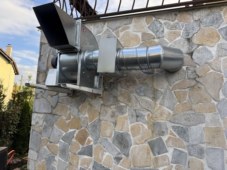 Vand hota profesionala noua