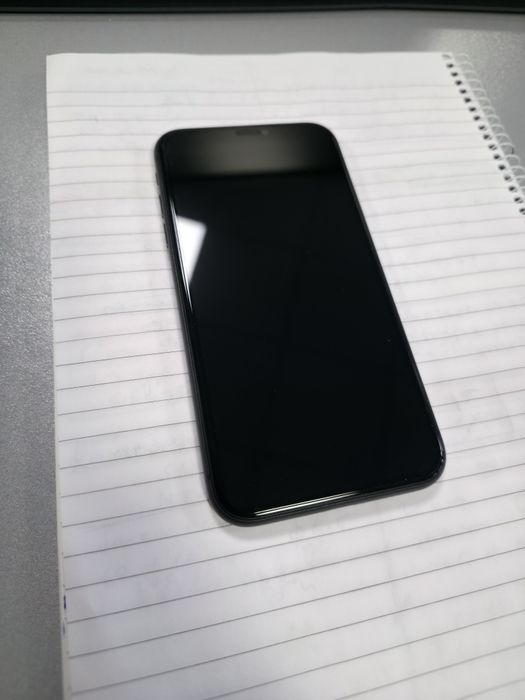Iphone 11 - 64 gb - 88 % battery