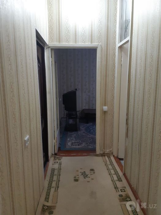 Продам  2 ком Юнусабад 8 квартал Ипотека