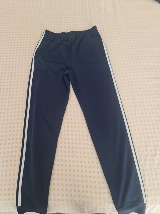 Pantaloni adidas originali marimea s