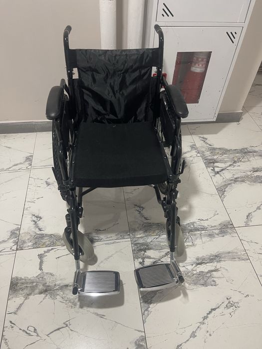 Коляска инвалидная б/у