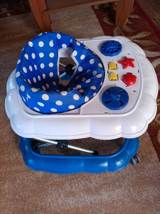 Antemergator, scoica bebe  ,carusel muzicala