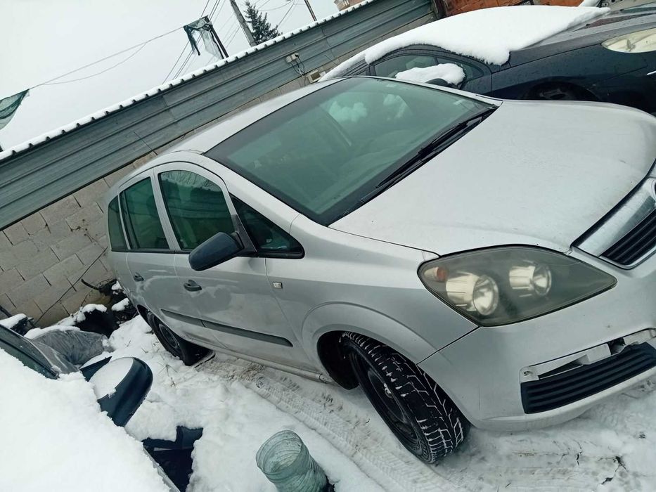 Опел Зафира Б 1.9 НА ЧАСТИ