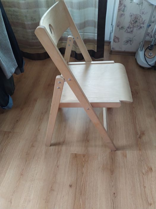 Продам раскладные стулья