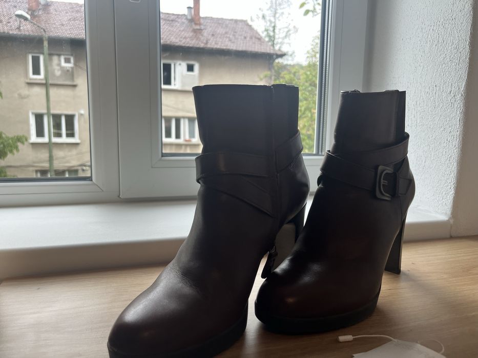 Botine elegante Geox