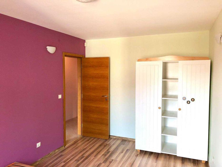 Дава се под наем Тристаен апартамент в София, Гоце Делчев - 100 кв.м за 423.81 € - Снимка #1