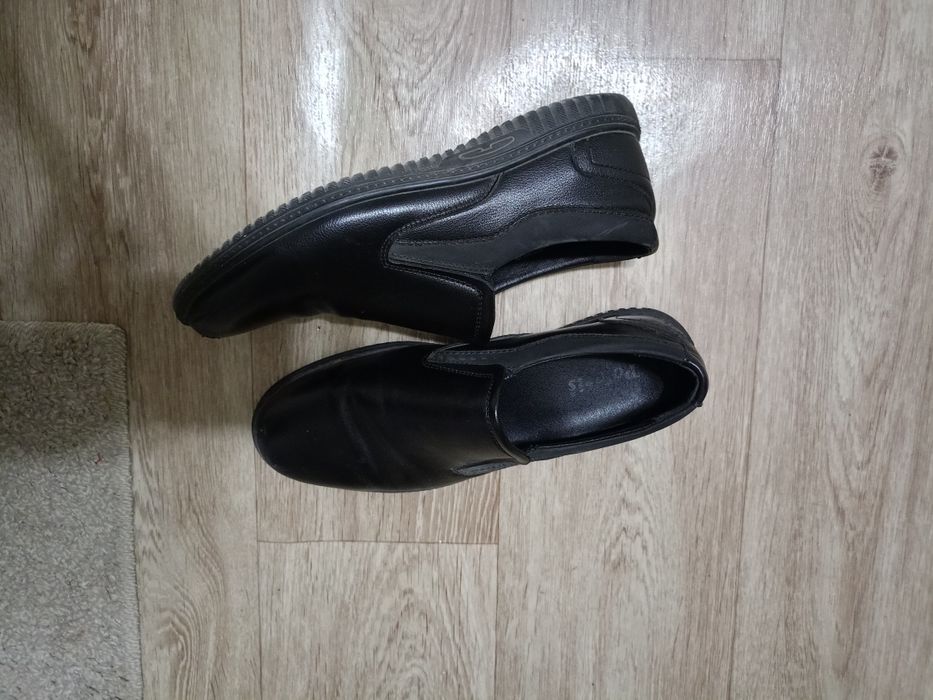 Ботинки весенние 40размер