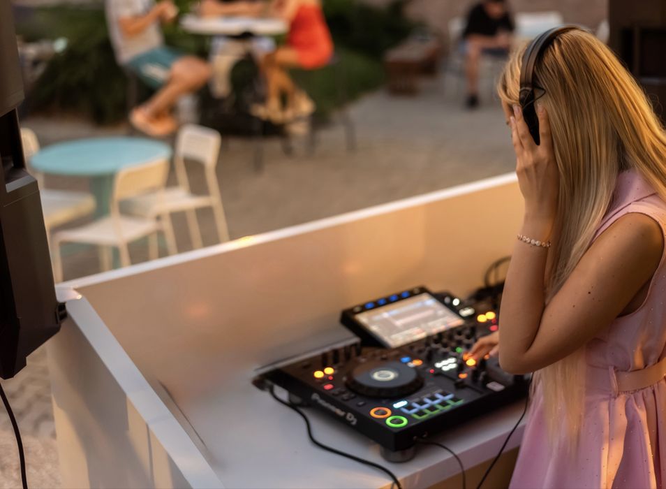 DJ AndreeaX (Brasov)