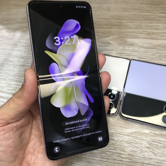 Samsung Z Flip4 8/256 eSim
