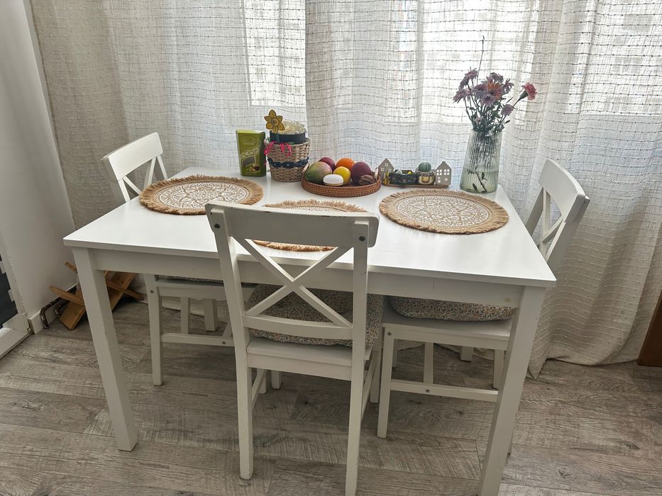 Masa și 4 scaune Jysk