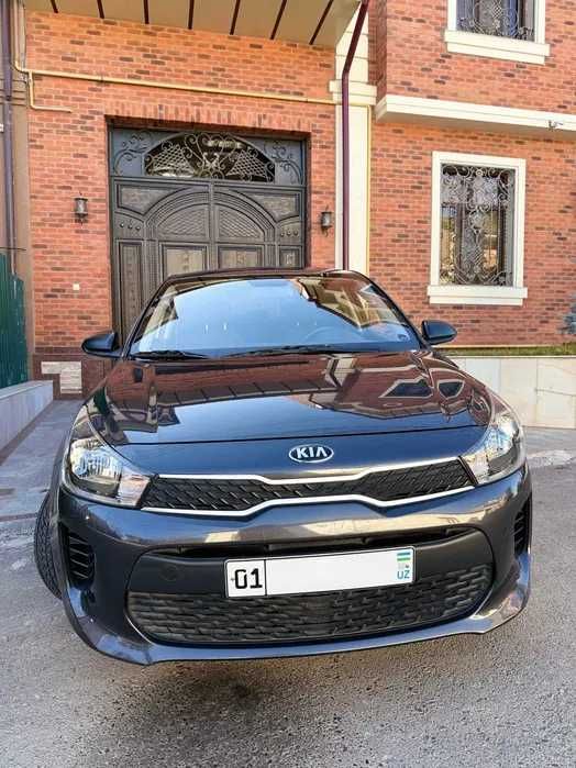 Продается Kia Rio 2018г (87,797 тыс пробег) Цвет Темно-Серый