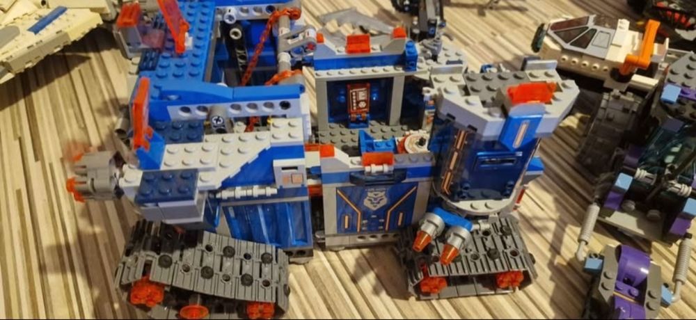 Vand  colectie de piese lego peste 30 kg