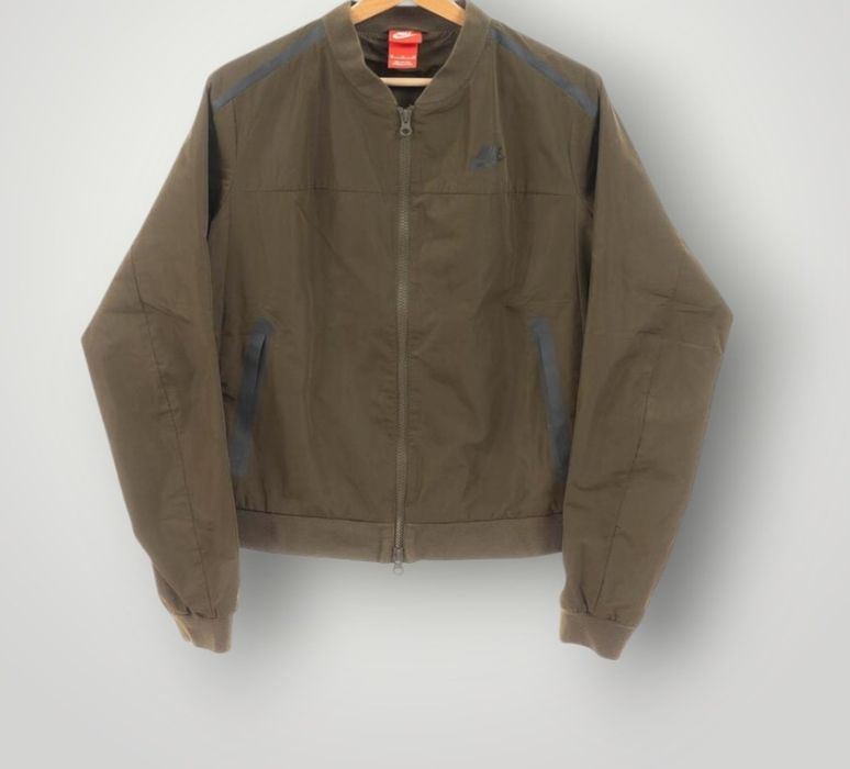 Дамско Nike Tech Fleece Шушляково Яке