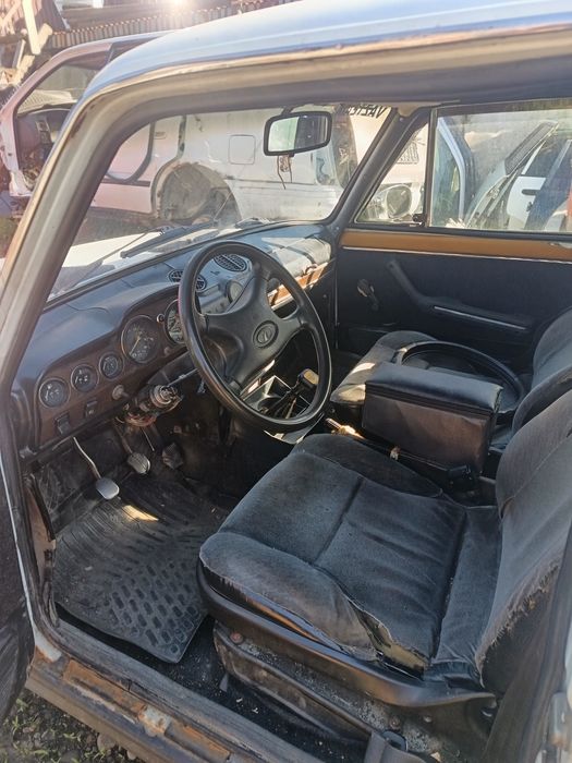 Автомобиль ваз 2106 находу