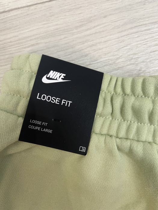 Дамски спортни къси панталони Nike Sportswear Erastus Day