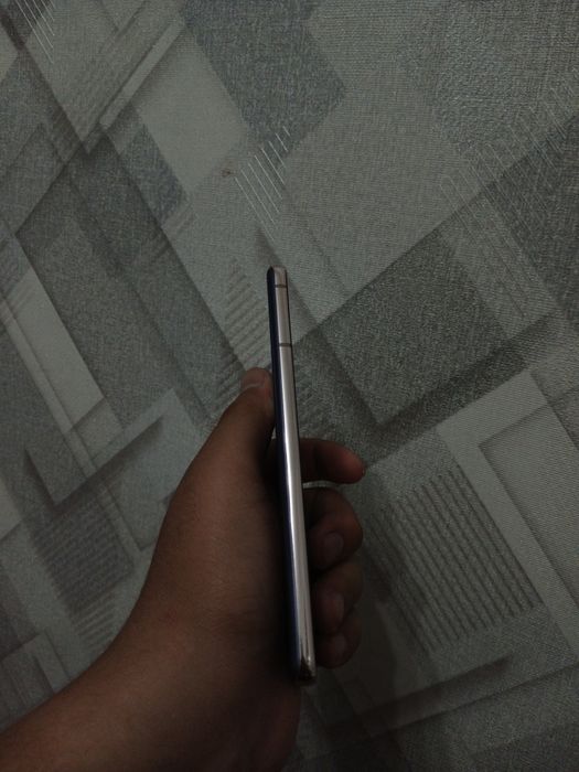 Samsung s21 5g sotiladi shoshilinch!!!