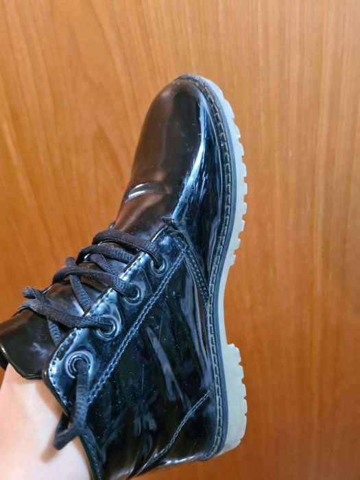 Ботинки демисезон 38 размер