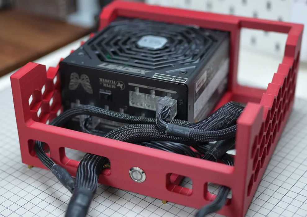 Carcasă PC Test Bench – ATX / Micro-ATX / Mini-ITX