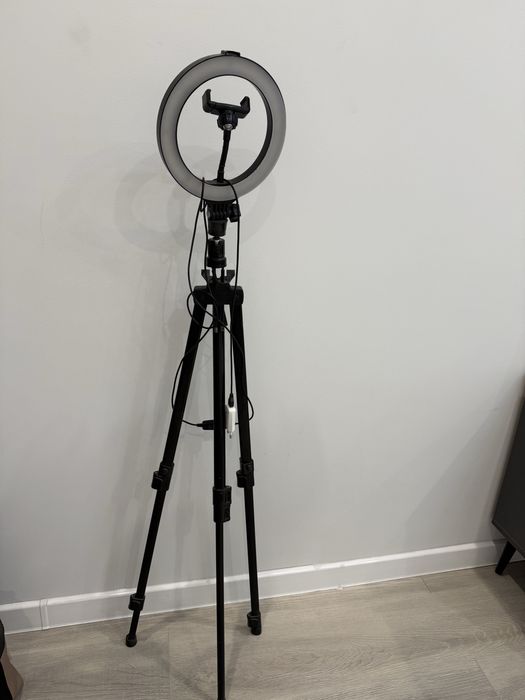 штатив со светом