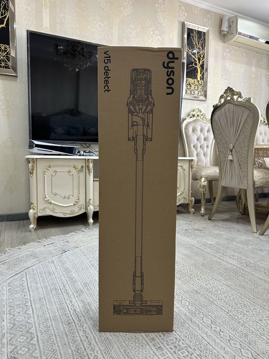 продам Dyson пылесос.
