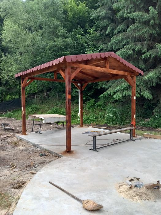 Foișoare, terase, magazii, pergole, căsuțe etc