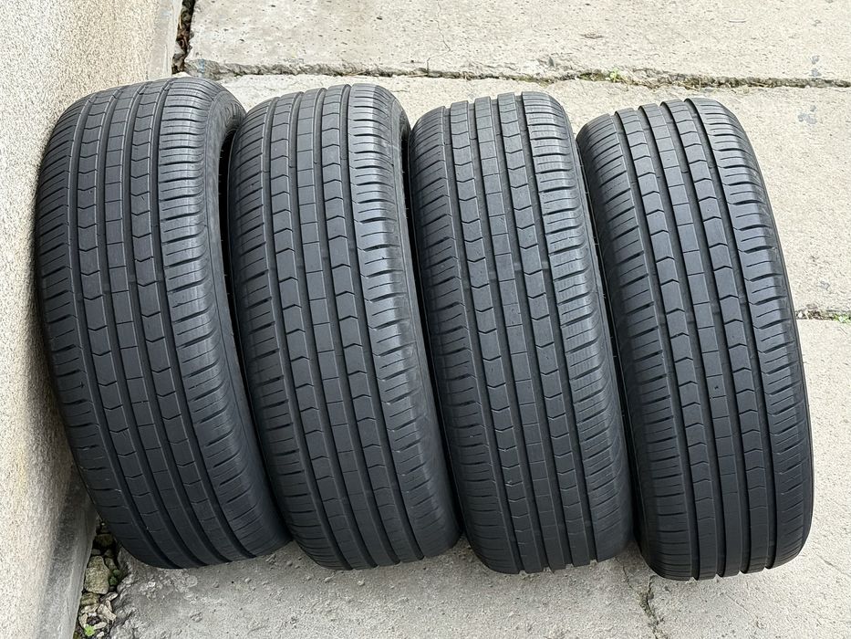 205|55 R16. Комплект шин.