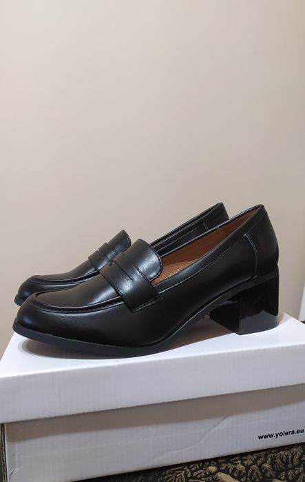 Официални дамски обувки (39 номер)