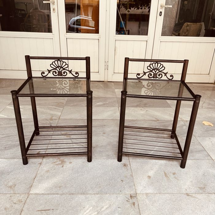 Комплект 2 метални масички от 90-те със стъклен плот