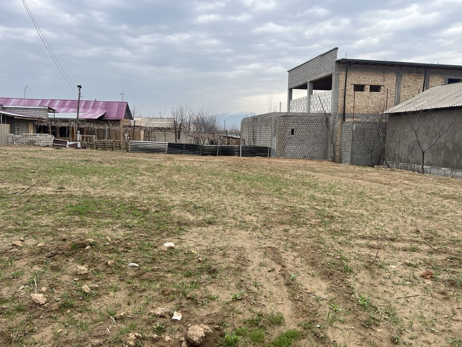 Bostonliqda yer oq tosh tomonda  1 linea