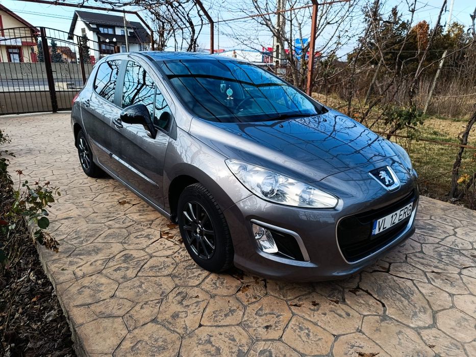 Peugeot 308 1.6 HDi – 2011 – 
Vând Peugeot 308, motor 1.6 HDi