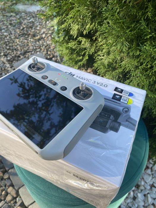 Dji mavic 3 v2.0 sigilat plus controler
