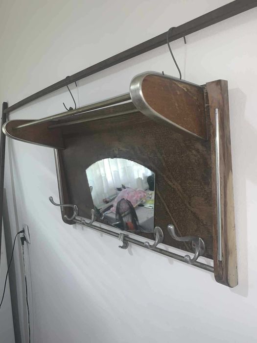 Cuier polita cu bare de fier si onglinda