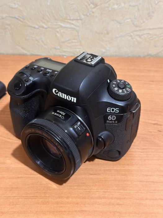 Canon 6D mark 2 с обективом