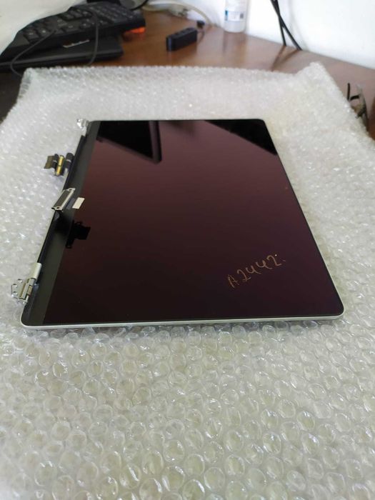 Оригинал матрица silver в сборе для MacBook Pro 2021 года