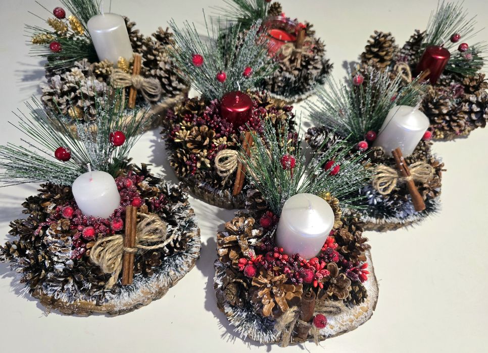 Коледни свещници