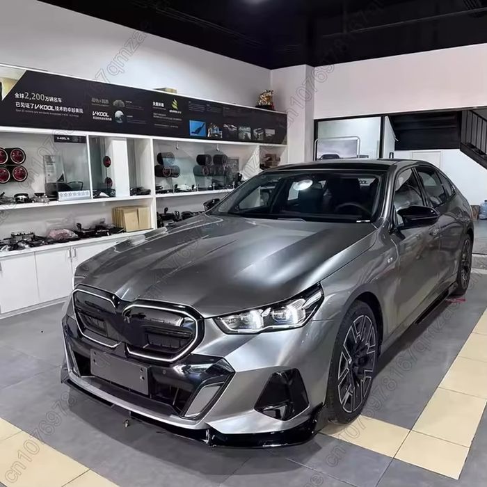 Предна решетка за BMW 5 Серия G60 G61 G68 i5 540i 2024 M5 G90
