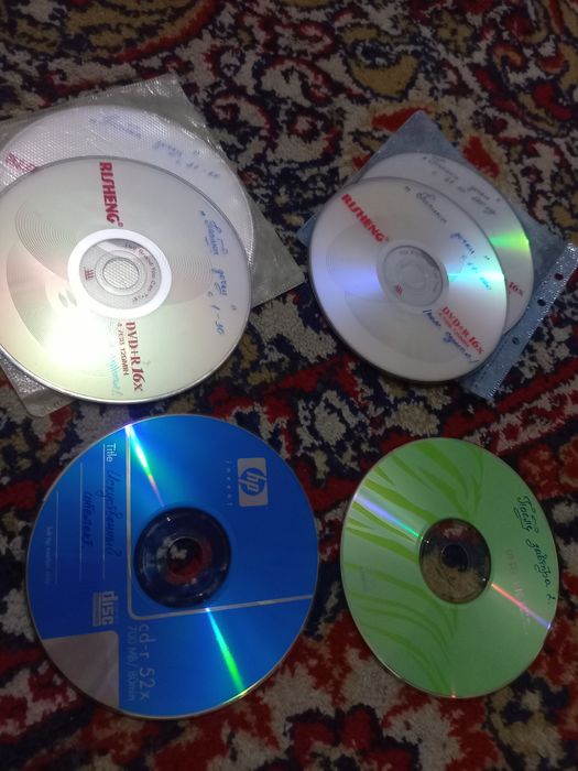 диски с фильмами