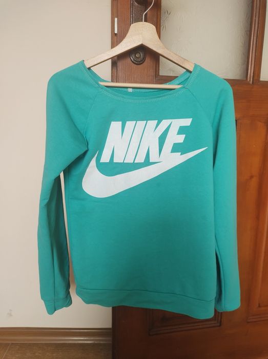 Блузка на Найк в морски цвят