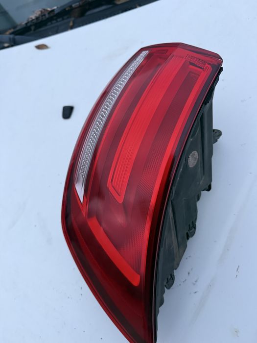 Tripla Stop dreapta caroserie Audi A4 8W B9 Avant cod: 8W9945070