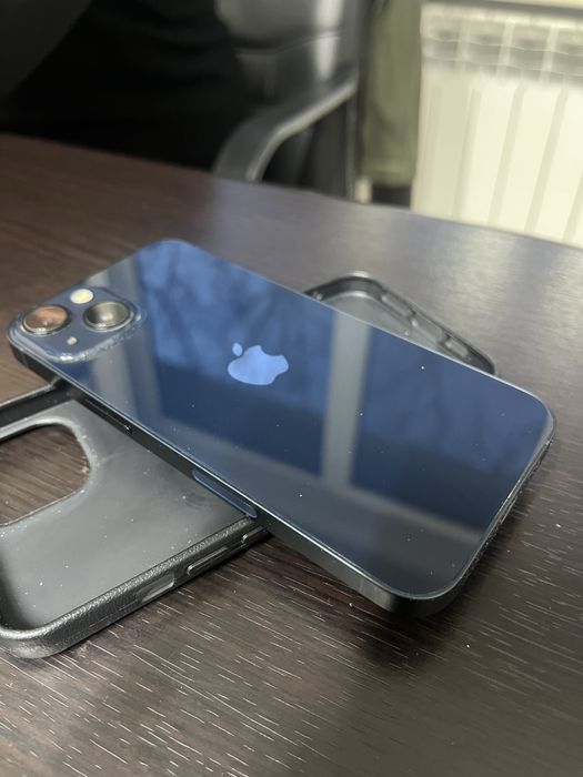 Айфон 13 в хорошем состоянии