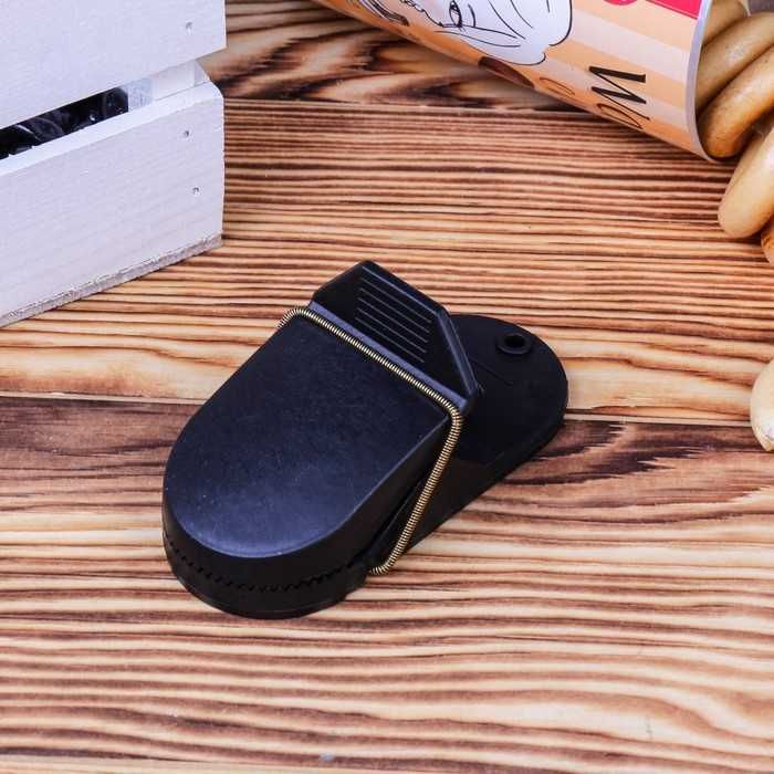 Мышеловка пластиковая