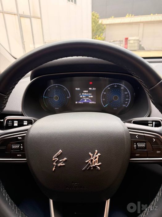 Hongqi eqm5 450km Qora