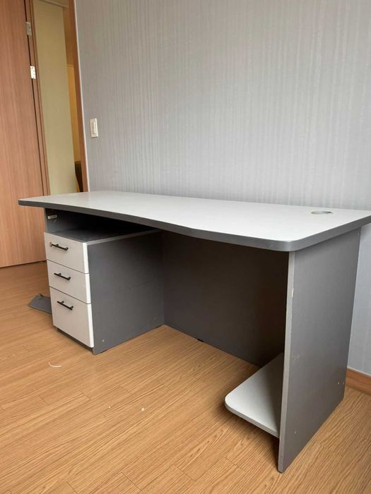 Стол компьютерный с тумбой