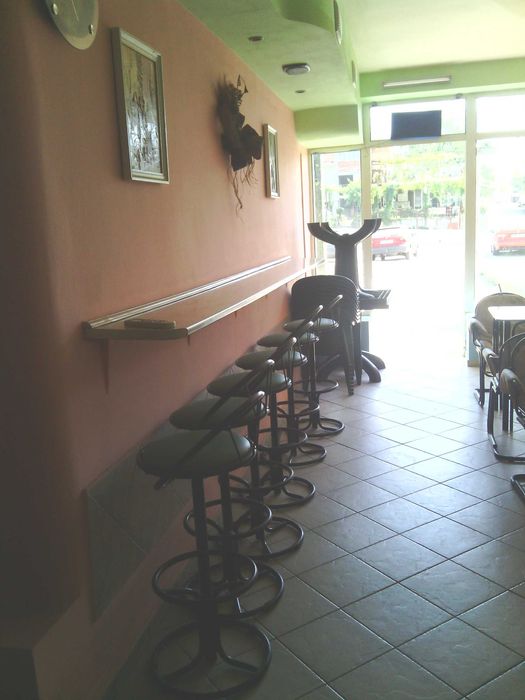 Дава се под наем Заведение в Бургас, Меден рудник - зона Г - 63 кв.м за 300 € - Снимка #3