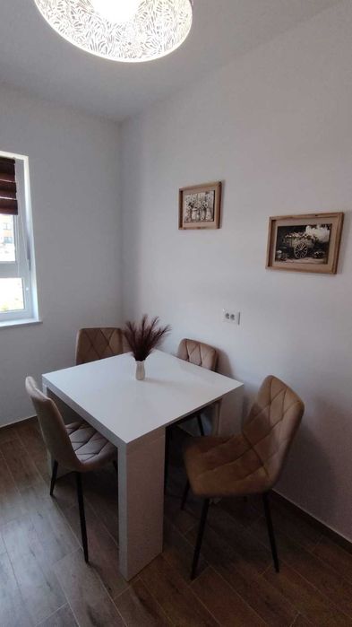 PROPRIETAR – Brasov, ÎNCHIRIEZ APARTAMENT, 2 camere decomandat, cu loc de parcare