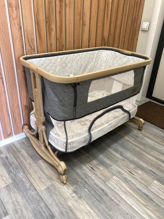 Продам манеж детский