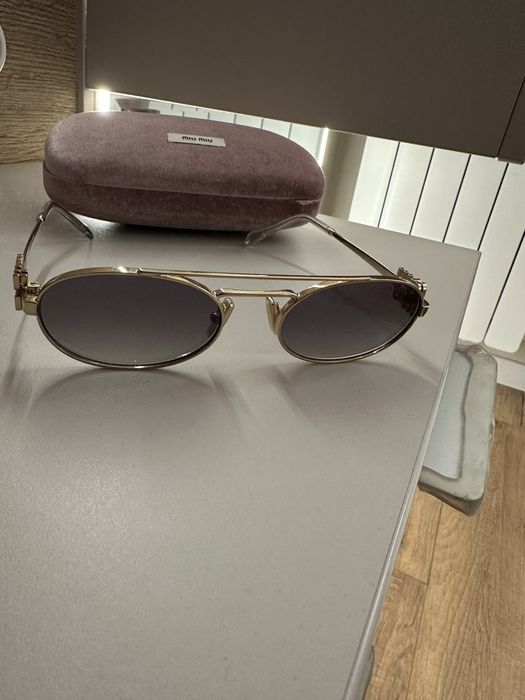 Слънчеви очила Miu Miu